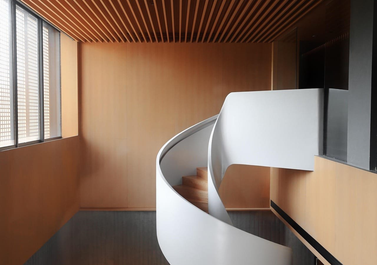 Minimalism and Functional Design: The Shift Towards Simplicity in Indian Homes Minimalism and Functional Design: The Shift Towards Simplicity in Indian Homes