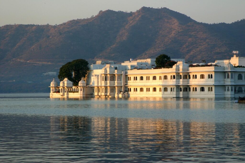 The Grace of Asia: Japan's Minimalism and India's Opulence