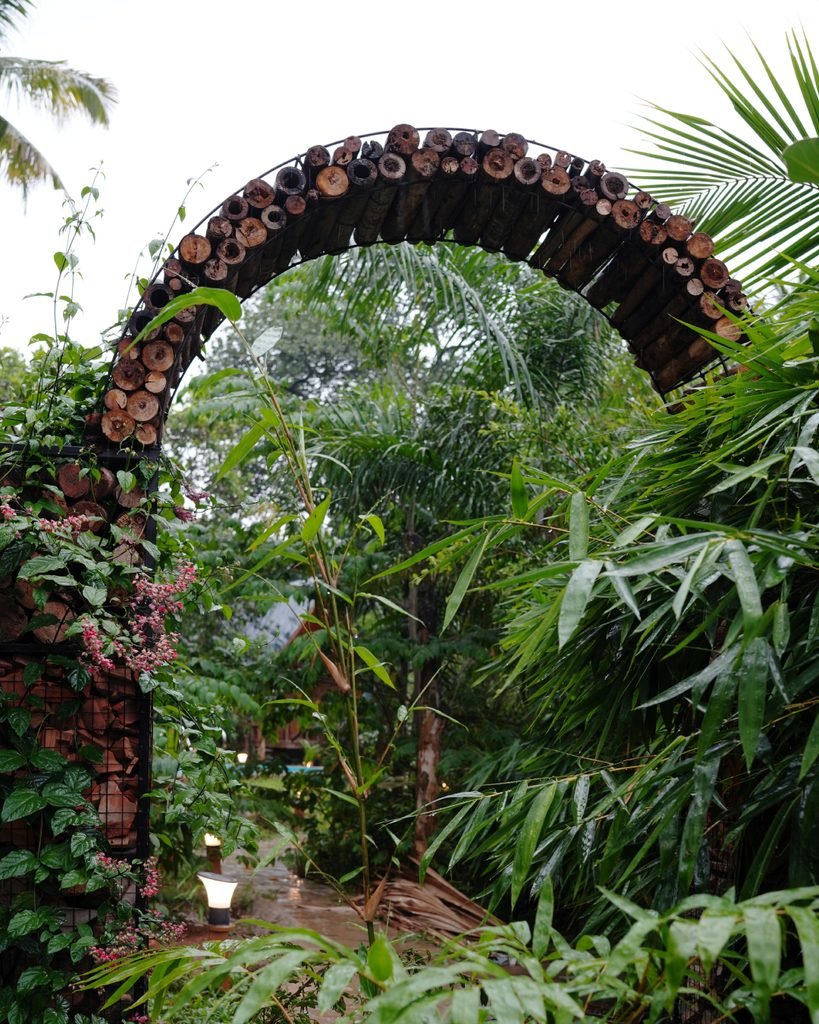 tiny temple varkala